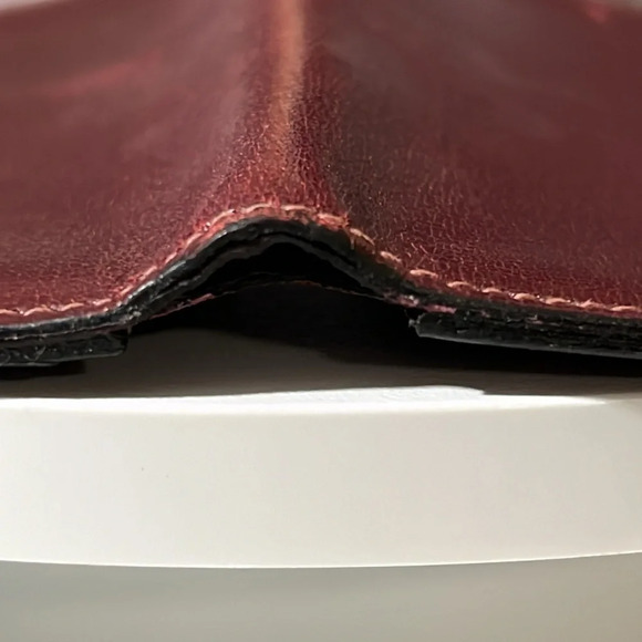 Gucci Vintage Burgundy Leather Passport Wallet From The 80s - Picture 8 of 16